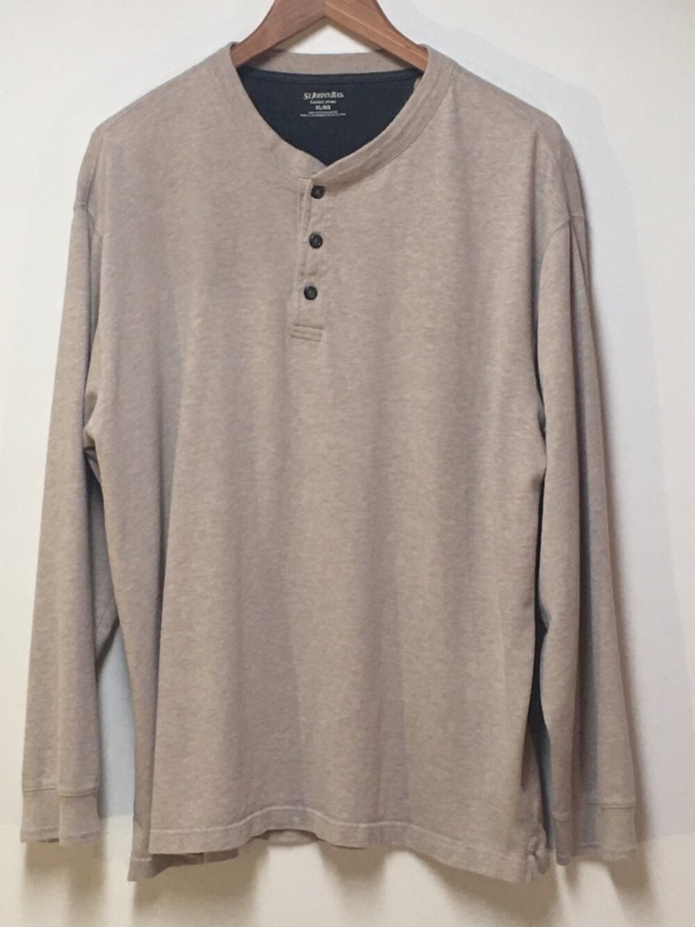 St. John's Bay Men XL Long Sleeve Henley Beige Heather Preppy Sueded Jersey Knit